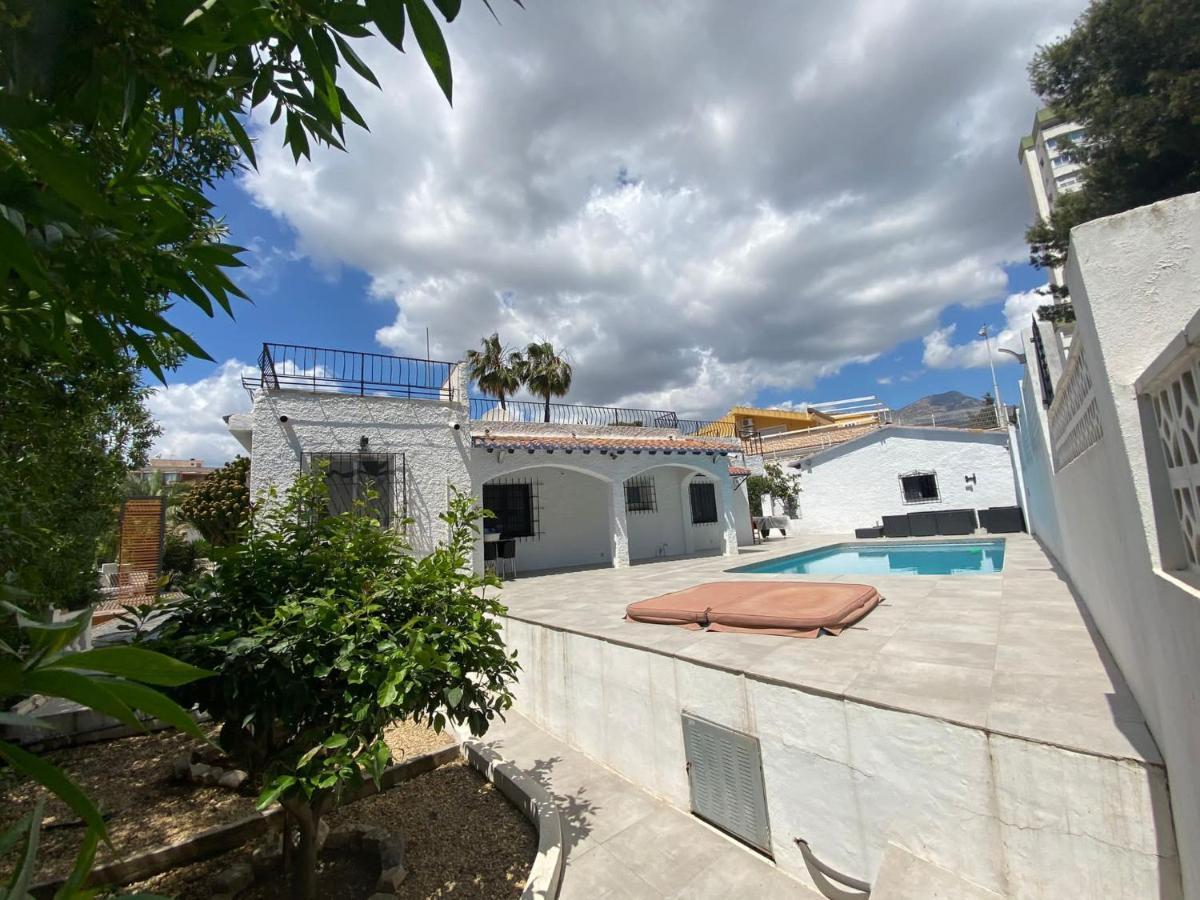 Villa Con Piscina A Un Paso De La Playa Benidorm Exterior foto